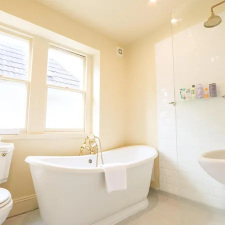 Lejlighed Spacious 2 Storey Penthouse Flat, Fantastic Views!
